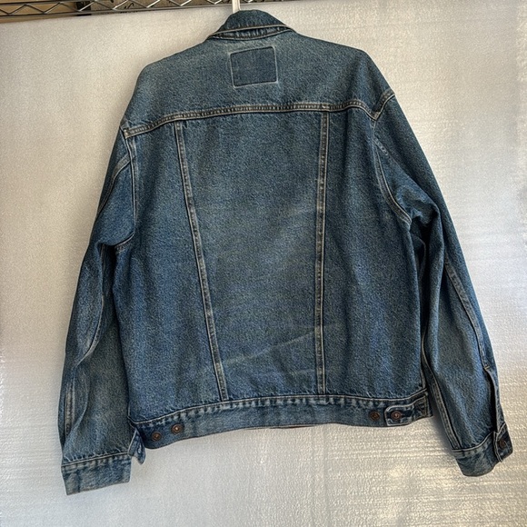 Levis Blue Vintage XL Wash Denim Jean Trucker Jacket women’s - Picture 5 of 8